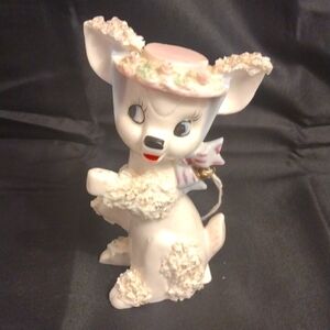 𝅺MID-CENTURY vintage mouse in hat figurine with gold